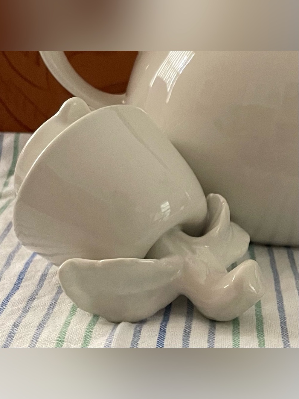 Vintage CarBone Pear Teapot - Mid-Century Italian Ceramic Tea Pot - Picture 5 of 14